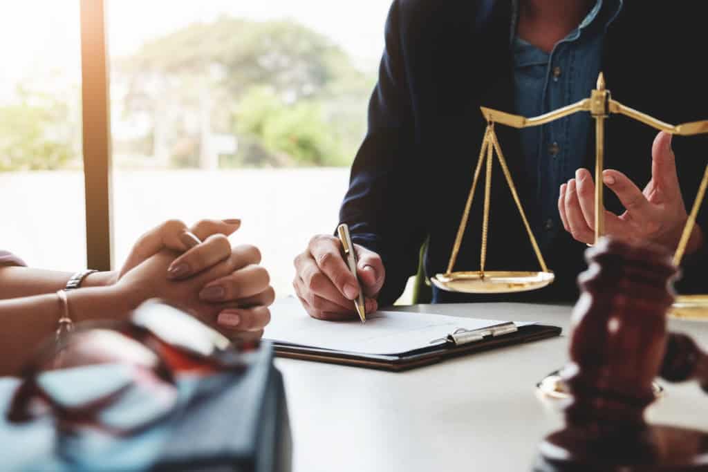 Court Applications vs. Mediation: A Less Stressful Path with EH Mediation Trafford